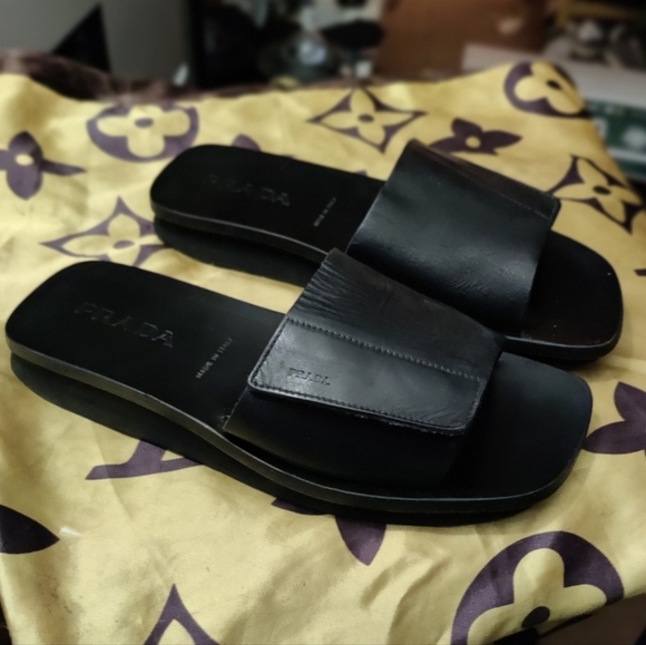 Prada leather slides - Picture 7 of 8